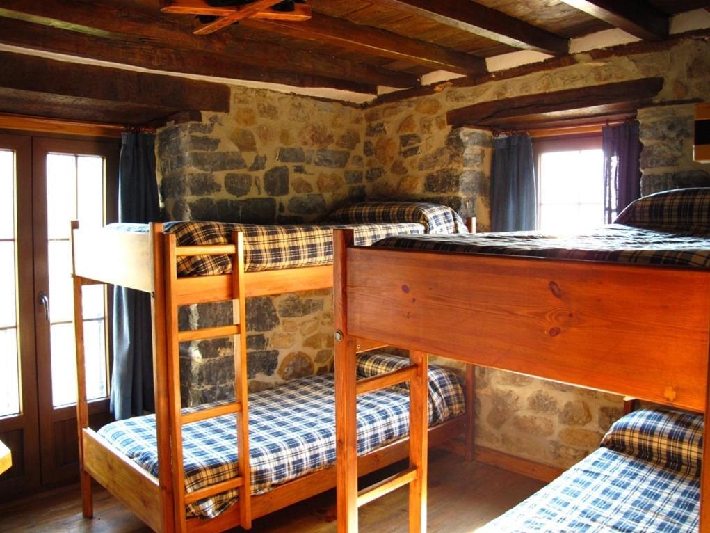 Albergue Turistico Valdebaro Camaleño الغرفة الصورة