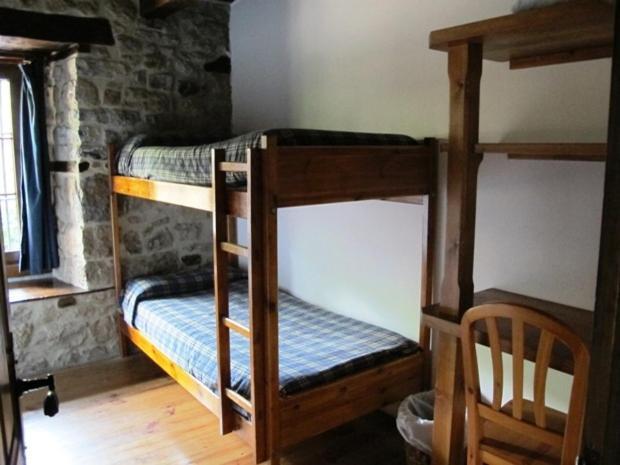 Albergue Turistico Valdebaro Camaleño الغرفة الصورة