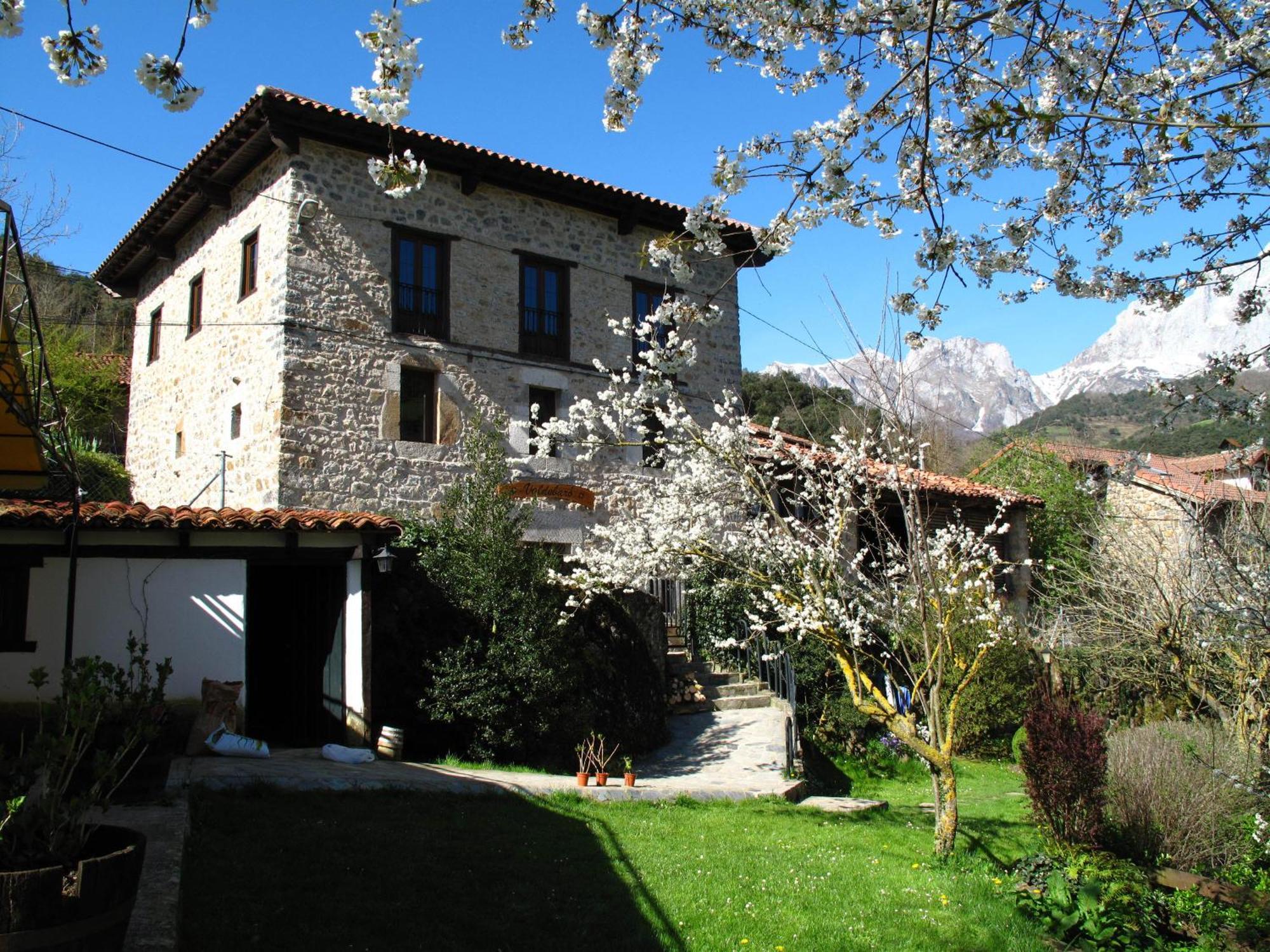 Albergue Turistico Valdebaro Camaleño المظهر الخارجي الصورة